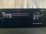 Bluetoothに接続することで、スマートフォンに入っている音楽アプリを車内で楽しめたり、通話が出来ます♪