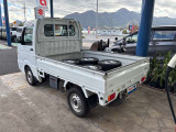 パートタイム4WD 高低二段切替式 (後輪駆動ベース) パワステ エアコン フロア5速MT 走行58592キロ 三方開 アッパーメンバーガード アングロポストプロテクター 荷台マット 中古スタッドレス