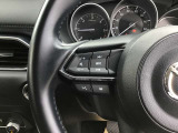 運転席廻りの様子です。ハンドルスイッチで純正オーディオの基本操作等も可能です☆