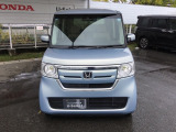 お客様に安全で快適なカーライフをお送りいただくために、中古車にも高いレベルの品質基準を設け、その基準に従って、全ての中古車について納車前整備を実施しています。