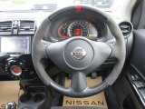 NISMO専用本革・アルカンターラ巻ステアリング(レッドセンターマーク、レッドステッチ)