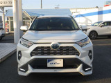 走りにこだわりながら収納力も持ち合わせたお車です。荷物を載せて軽快なドライブを楽しめますよ♪