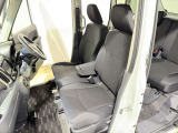 ☆車内の隅々まで徹底クリーニング!目に見えない汚れも落とします!除菌ウイルス除去・消臭でお子様にも安心!