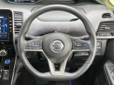 【ステアリングスイッチ】運転中、前方から目線をそらすことなく、オーディオ等の操作が可能な便利機能!安心&快適なドライブを演出してくれます♪