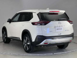 【ワイド保証】日産販売店の中古車には、無料で保証が付いています。走行距離無制限で、無料保証期間は1年間から。品質に自信があるから実現した、日産ならではの保証です。