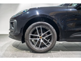 20インチ Macan S ホイール搭載です。