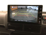 バックガイドモニターで、後方を確認しながら安心して駐車することができます。運転初心者も熟練者も必須の機能ですよ!
