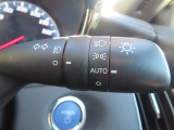 AUTOの位置にセットしておくと、暗くなったら自動でライトの点灯をサポートしてくれます!高速道路でのトンネル通過時など便利です!
