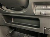 軽の看板が目印です!届出済 未使用車をお探しの方はこちらの看板を目印にお越しください。※似たような看板のお店がございますのでお間違えのないようご注意ください。