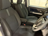 運転する人の体をしっかり支えるシート!