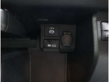 AC電源 AC100V・100W 室内コンセント装備。