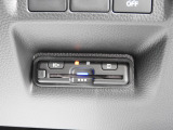★ETC★ETC車載器により料金所を停止せずにスムーズに通過できます。高速道路利用時の利便性向上と、混雑緩和に役立つ装備です。
