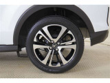 純正17AW!タイヤサイズは195/60R17になります!