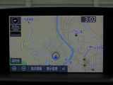 純正ナビを装備。タッチパネル式で使いやすく、お出かけもラクラクです。