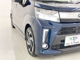 フォグランプ装着車です。暗い夜道の車両前方を明るく照らします