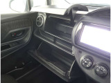 【グローブBOX】車検証、メンテナンスノート等収納できます。