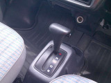 このクラスでは珍しいAT車です。