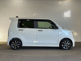 車検整備付きです。整備時にはエンジンオイル、オイルフィルター、ワイパーラバーなど、消耗品の交換も致します