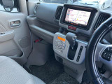 彦根インターからお車で3分とアクセス便利!近くには有名観光地の彦根城もありますので、観光と合わせてのご来店も良いですね♪活気溢れる自慢のスタッフがお客様のご来店をお待ちしております!