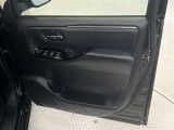 運転席ドア内側!