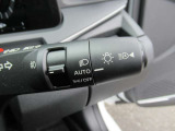 『ハイビームアシスト』で対向車のヘッドライトを自動検知して自車のハイビーム状態をオートで通常照射にします♪♪