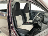 【運転席・助手席】内装ルームクリーニング済みです。しっかり綺麗にしていますので、是非、お確かめください。車に自信があるからこそ、是非一度ご来店頂き内外装も見てもらえると幸いです。