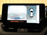 バックモニター&パノラミックビューで車庫入れや駐車もラクラク♪※あくまでも補助的な装置なので目視確認もお忘れなく!