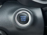 エンジンスタートはプッシュボタン式のため、キーを取り出す手間を省けます。