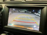 【バックカメラ】運転席から画面上で安全確認ができます。駐車が苦手な方にもオススメな便利機能です。
