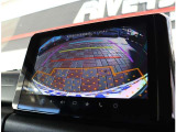 お車選びをお楽しみ頂けるよう、在庫車の展示スペースを十分に確保しております。