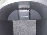 シガーソケット用の充電器が使用可能です!