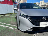 LEDヘッドライト装備です!夜間の視認性もばっちりですね!