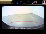 後方確認に便利なバックカメラ装備!!バックカメラにはガイド線を表示することも可能で、狭い駐車場や後方が確認しづらい場所に駐車するときや、車を切り返す時に便利な装備です!