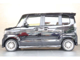 このお車はホンダ純正光脱臭・抗菌加工を納車前に致します。光触媒消臭は光触媒と銀イオンにより消臭とウイルス除菌や抗菌効果のダブル効果で車内を快適に保ちます。