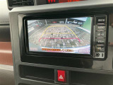 バックガイドモニターで、後方を確認しながら安心して駐車することができます。運転初心者も熟練者も必須の機能ですよ!