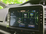オーディオやFM・AM、テレビ、Bluetoothなど、選べる項目が画面にまとまり、使いたい機能を確認しやすい構成です。日常の移動に合わせて音楽や情報を楽しめる便利な装備です。