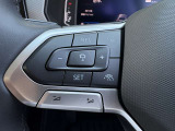 アダプティブクルーズコントロールACC/トラベルアシストを手元で簡単操作。前走車追従や車線維持をサポートし、快適なドライブを実現。