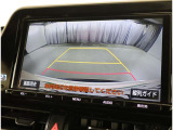 バックガイドモニターで、後方を確認しながら安心して駐車することができます。運転初心者も熟練者も必須の機能ですよ!