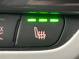 ●フロントシートヒーティング:運転席・助手席共に三段階で調節が可能なシートヒーターを装備しております。季節を問わず快適にご使用いただけます。
