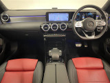 CLAクラス CLA200d AMGライン 本革シート サンルーフ