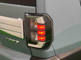 視認性と個性を演出するリヤコンビネーションランプ(LEDストップランプ)