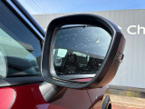後側方から近づく車を検知すると△マークが点灯してお知らせしてくれるので、車線変更の際などの周囲確認に大変便利です(^O^)
