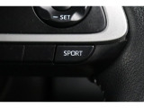 パワフルな走行を愉しめるスポーツモードを選べるスイッチが付いております!