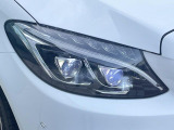 ●LEDヘッドライト:夜間走行時も良好な視界を確保し安心して運転できる高輝度LEDヘッドライトを装備!点灯速度が早く、消費電力も抑えられています。