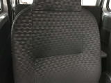 ファブリックで包み込んだベーシックなシートです。通気性が良くて蒸れにくい上に、保温性も高いので冬場でも冷えを感じにくいです♪