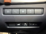 安全装置のスイッチ操作部になります* 運転席からバックドアをボタン一つで開閉することもできます(*^^*)