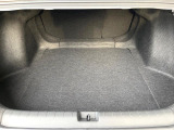 普段のお買い物や通勤、送迎等に十分な荷室スペースを確保しております。
