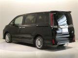走りにこだわりながら収納力も持ち合わせたお車です。荷物を載せて軽快なドライブを楽しめますよ♪