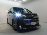 高輝度で点灯速度が速く、しかも消費電力の少ないLEDヘッドライトが装備されています!LEDの明るい光が走行中の視界の確保をサポートして、夜のドライブがより楽しく安全に運転できます♪