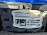 車内工具、スぺタイヤも装備しています。